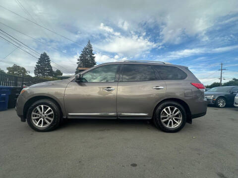 2014 Nissan Pathfinder SL