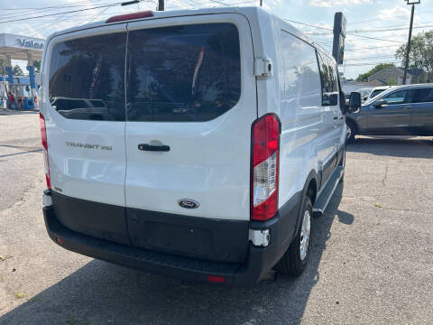 2020 Ford Transit 250