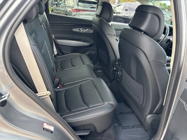 2023 Genesis Electrified GV70