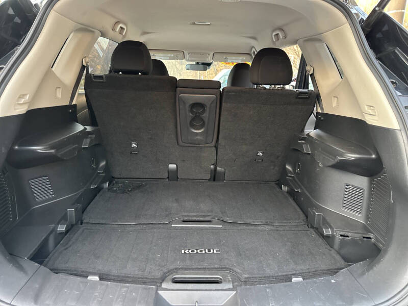 2019 Nissan Rogue SV