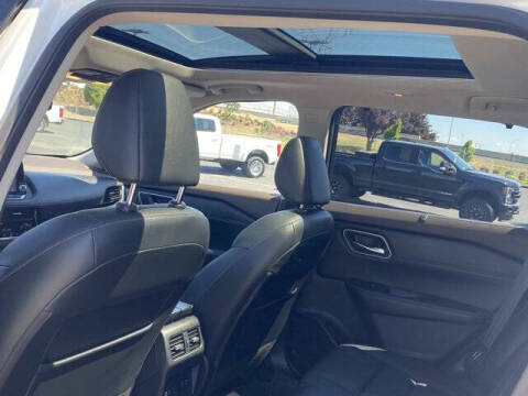 2021 Nissan Rogue SL