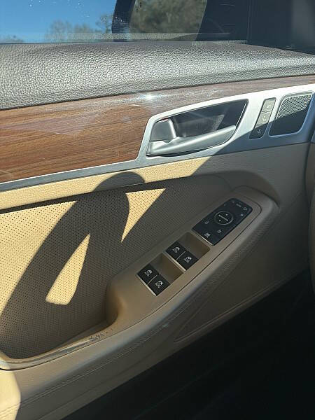 2015 Hyundai Genesis