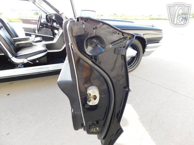 1965 Ford Thunderbird