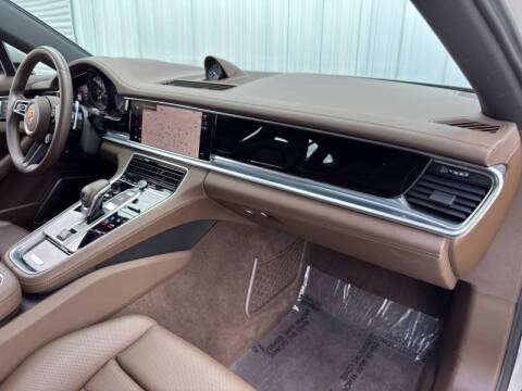 2023 Porsche Panamera 4S E-Hybrid