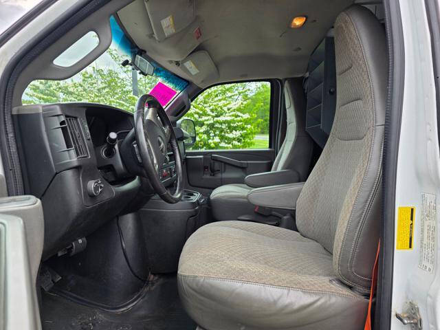 2016 GMC Savana 2500