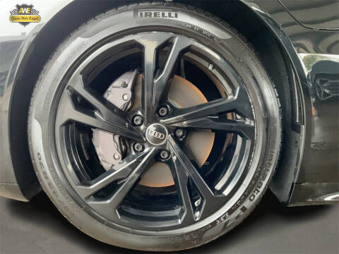 2023 Audi e-tron GT quattro Premium Plus