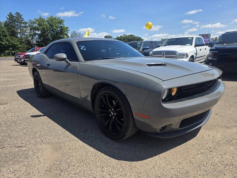 2017 Dodge Challenger SXT