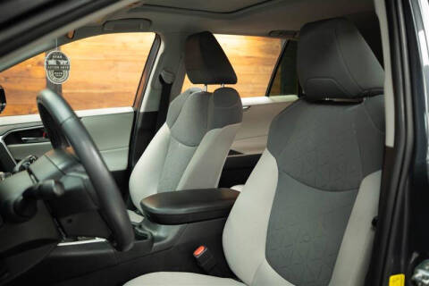 2020 Toyota RAV4 Hybrid XLE