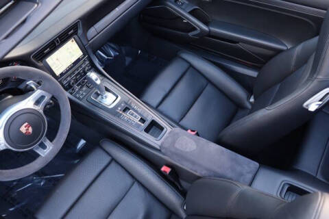 2015 Porsche 911 Carrera GTS