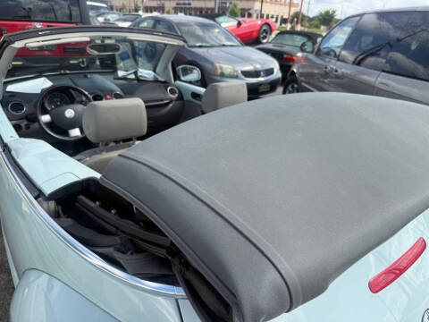 2006 Volkswagen New Beetle Convertible 2.5