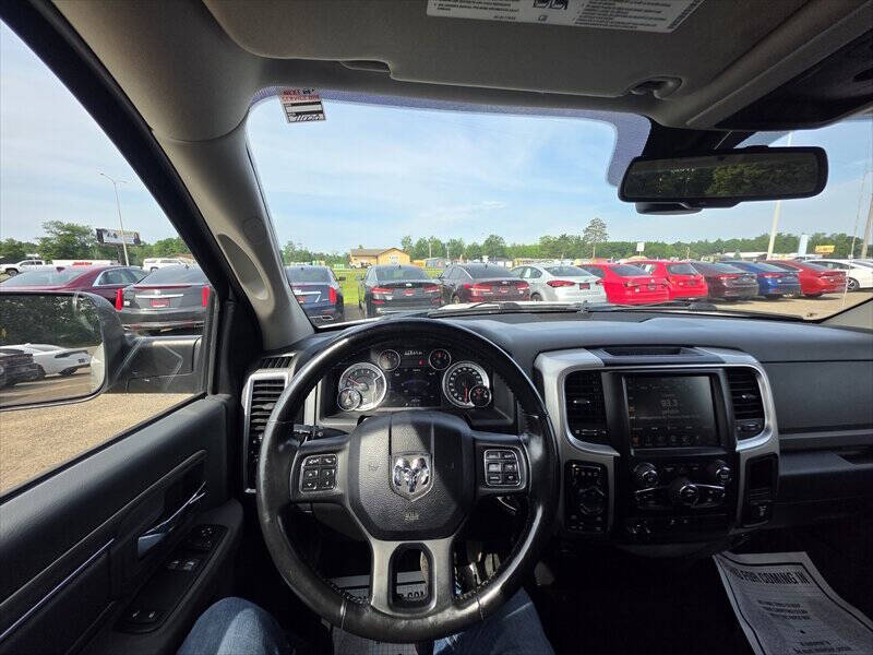 2016 RAM 1500 SLT