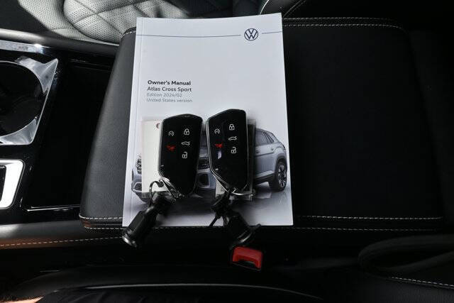 2024 Volkswagen Atlas Cross Sport SEL Premium R-Line 4Motion