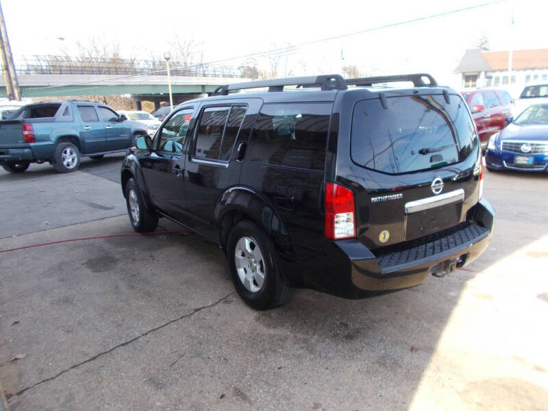 2011 Nissan Pathfinder S