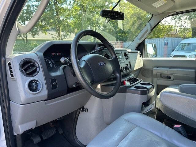 2013 Ford E-Series E-150