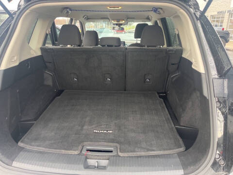 2022 Nissan Rogue SV