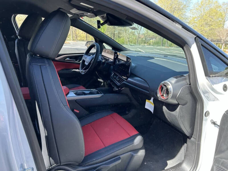 2025 Chevrolet Equinox EV RS