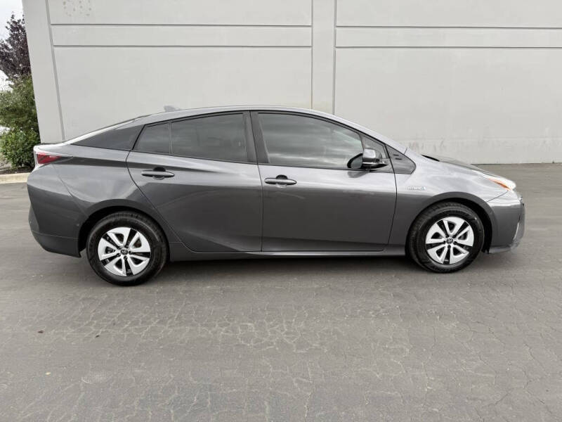 2018 Toyota Prius Two