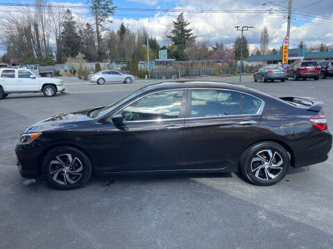 2017 Honda Accord for sale at AUTOTRACK INC in Mount Vernon WA
