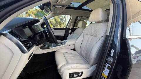 2022 BMW X7 xDrive40i