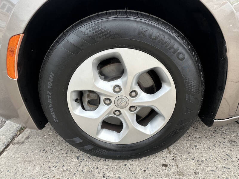 2017 Chrysler Pacifica LX