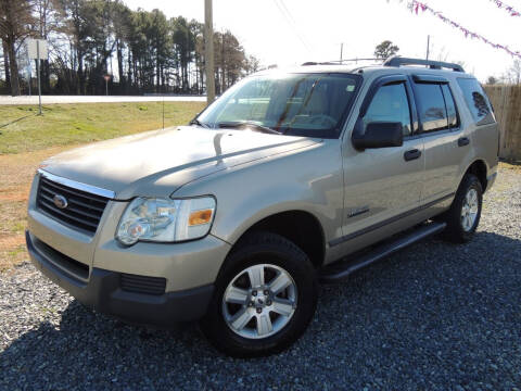 2006 Ford Explorer for sale at Cars Plus in Fruitland MD