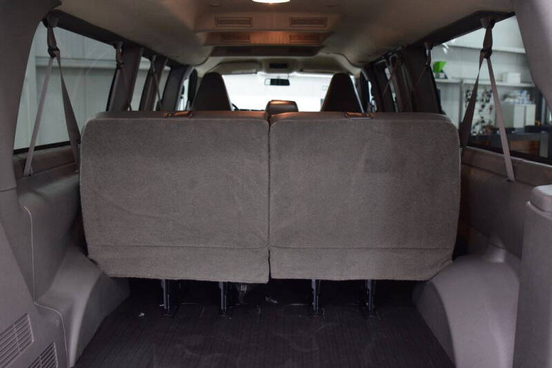 2026 Chevrolet Express LS 3500