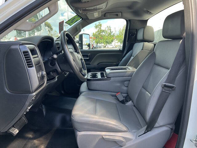 2022 International CV515