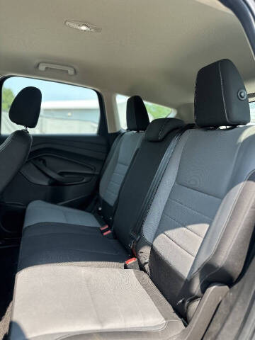 2017 Ford Escape S
