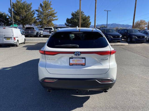 2021 Toyota Venza LE