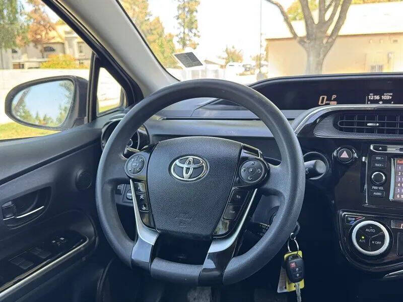 2018 Toyota Prius c