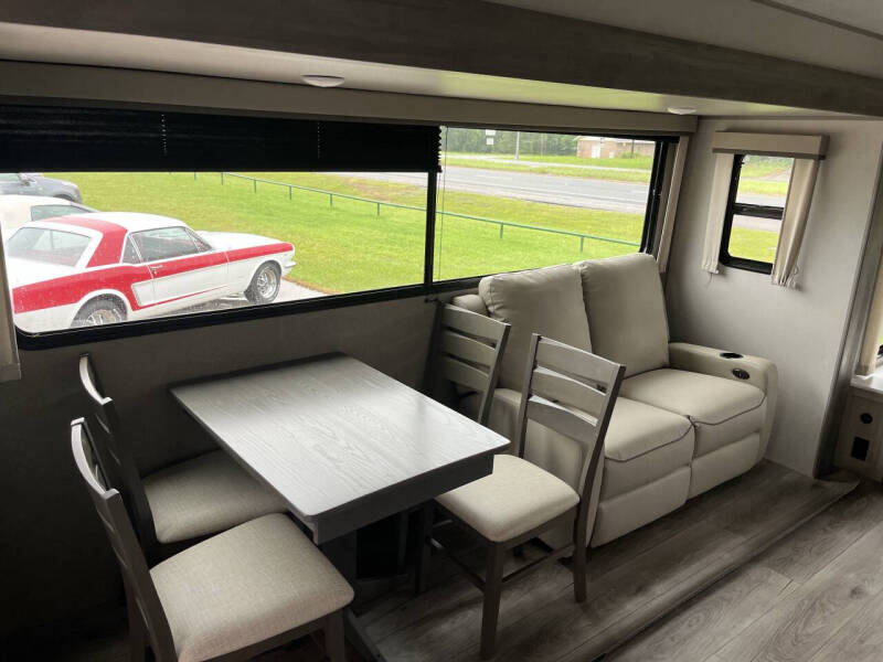 2026 Forest River Coachman Catalina 313RLTS