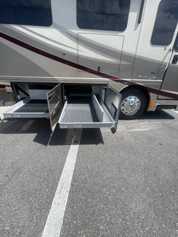 2013 Freightliner XCM Chassis