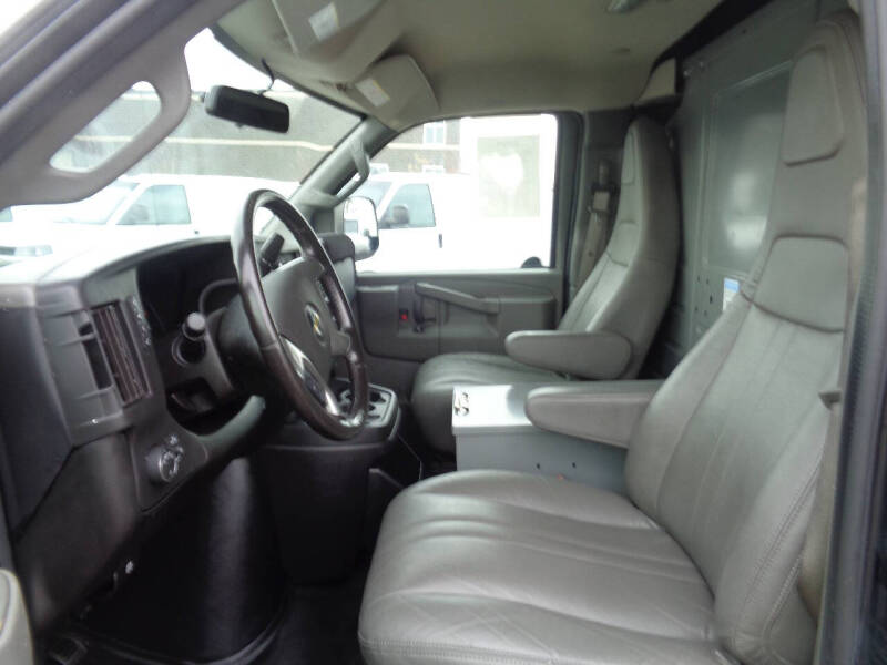 2017 Chevrolet Express 2500