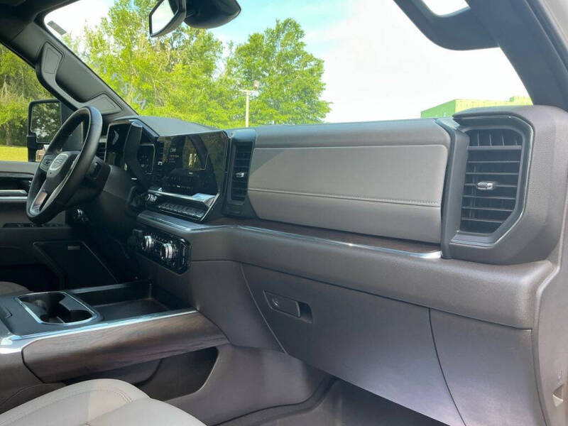 2025 GMC Sierra 2500HD