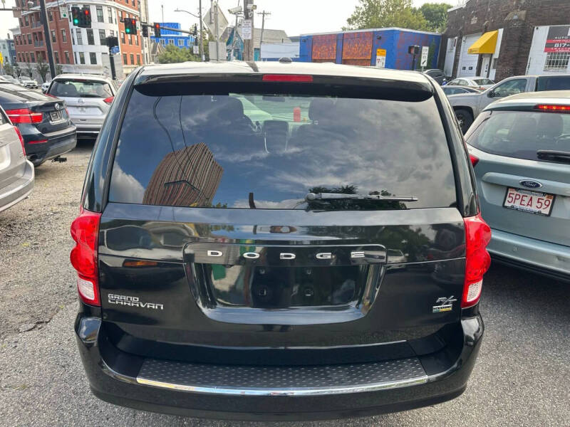 2016 Dodge Grand Caravan R/T