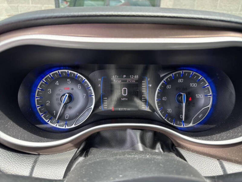 2017 Chrysler Pacifica Touring-L