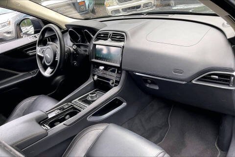 2020 Jaguar F-PACE 30t Prestige