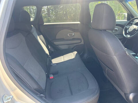 2018 Kia Soul +