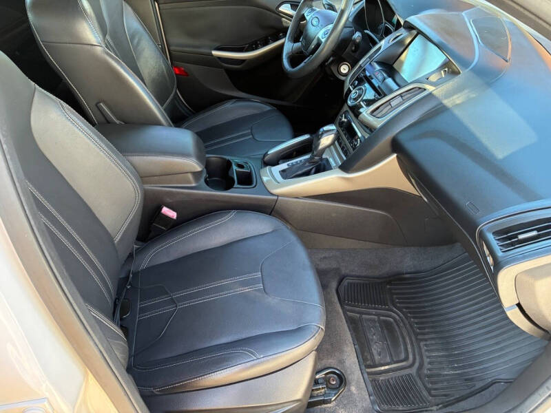 2012 Ford Focus SEL