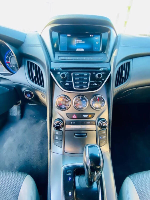 2016 Hyundai Genesis Coupe 3.8
