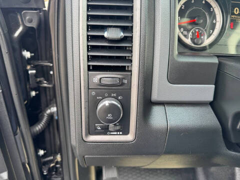 2017 RAM 1500 Express