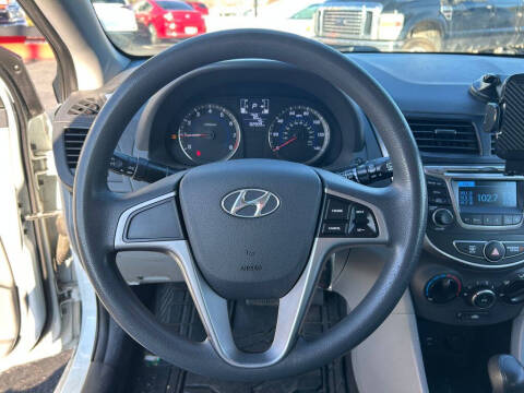 2016 Hyundai Accent SE