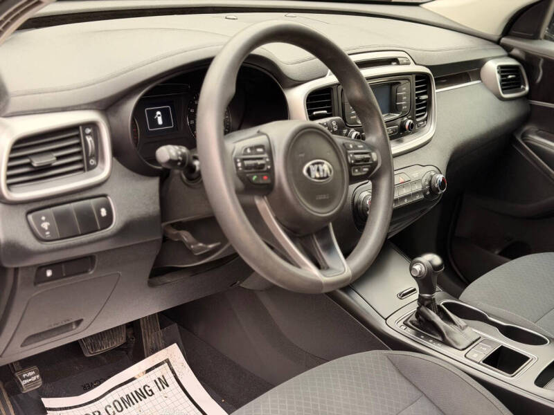 2018 Kia Sorento LX V6