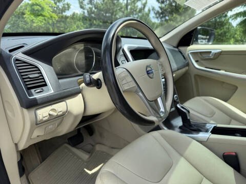 2016 Volvo XC60 T5 Drive-E Premier