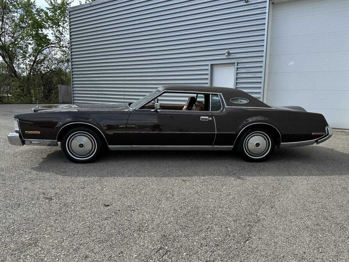 1973 Lincoln Continental 71