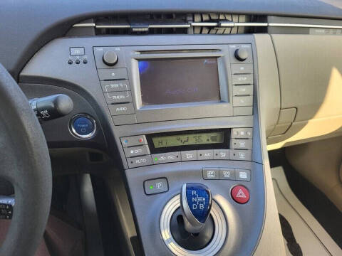 2012 Toyota Prius Two