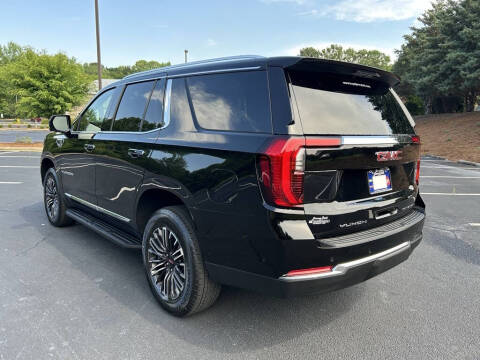 2025 GMC Yukon Elevation