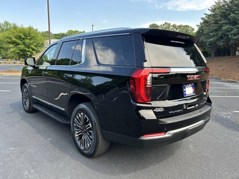 2025 GMC Yukon Elevation