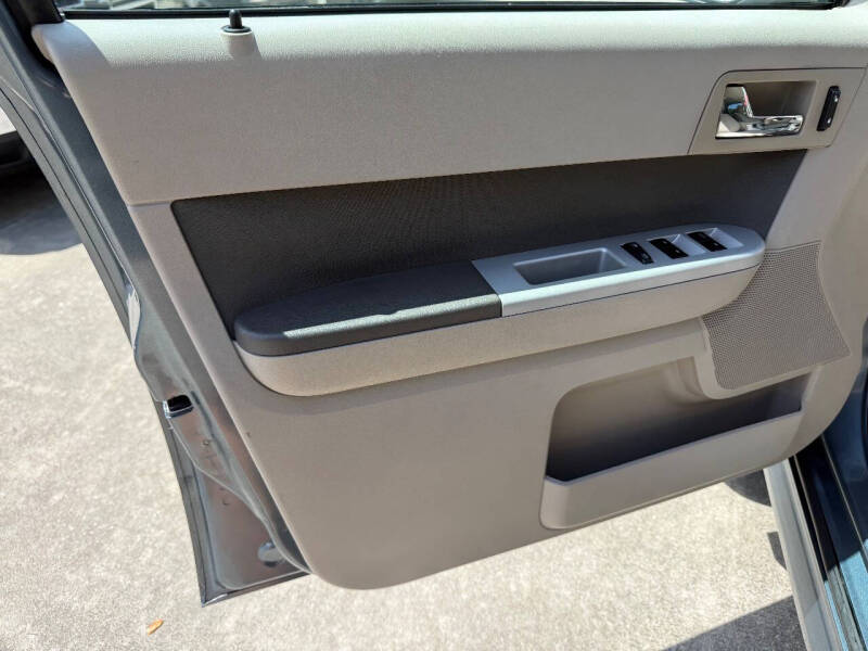 2011 Mercury Mariner V6