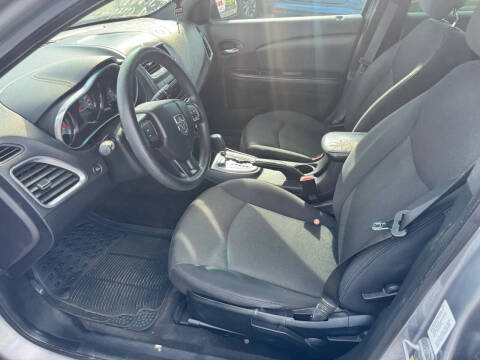 2013 Dodge Avenger SE